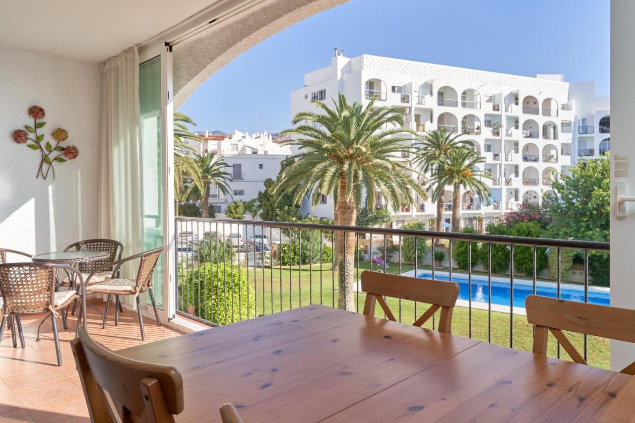 Carabeo 23- Acceso A La Playa Apartment เนร์คา ภายนอก รูปภาพ