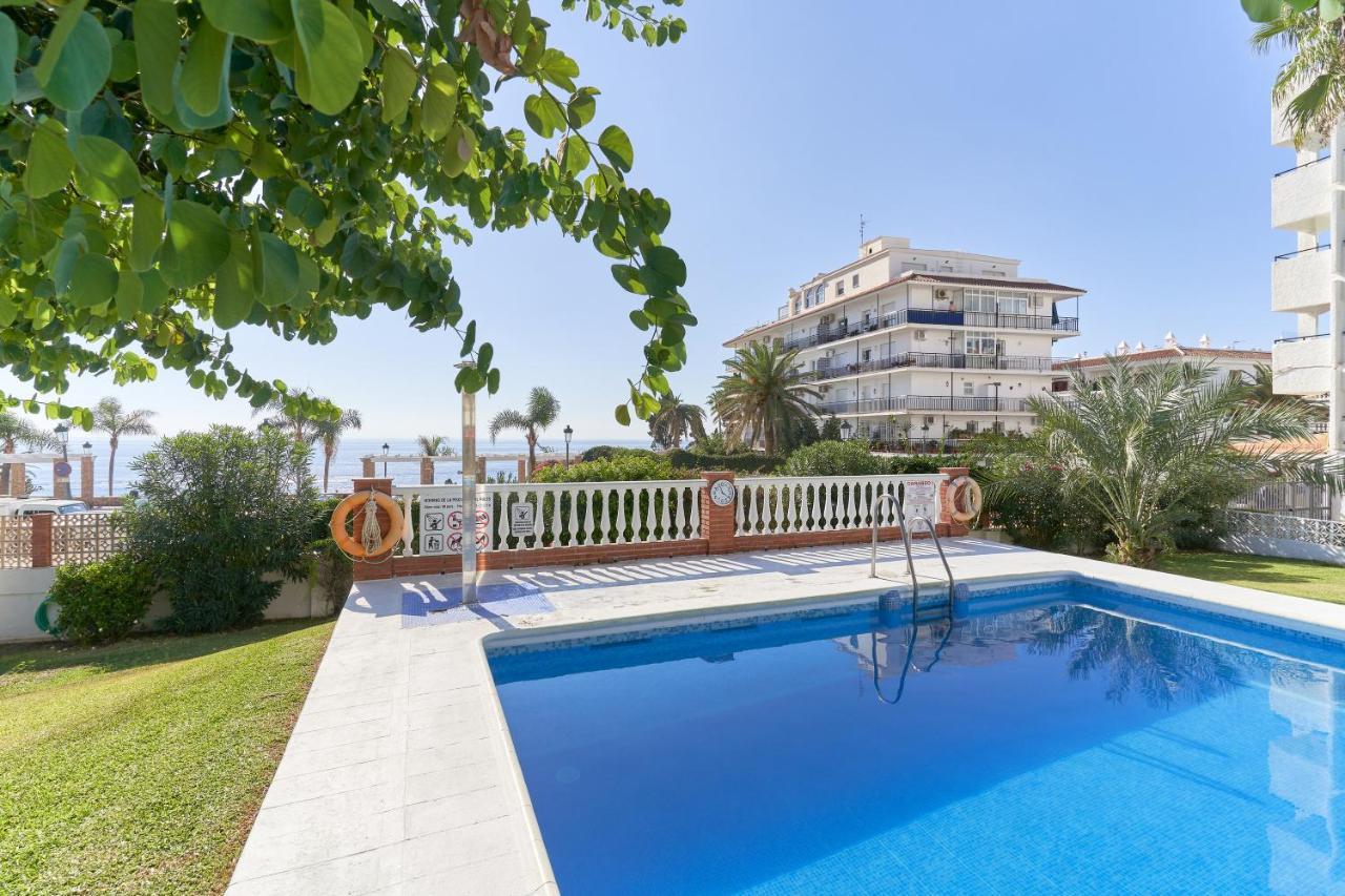 Carabeo 23- Acceso A La Playa Apartment เนร์คา ภายนอก รูปภาพ