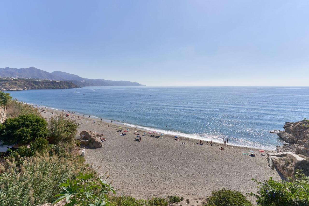Carabeo 23- Acceso A La Playa Apartment เนร์คา ภายนอก รูปภาพ