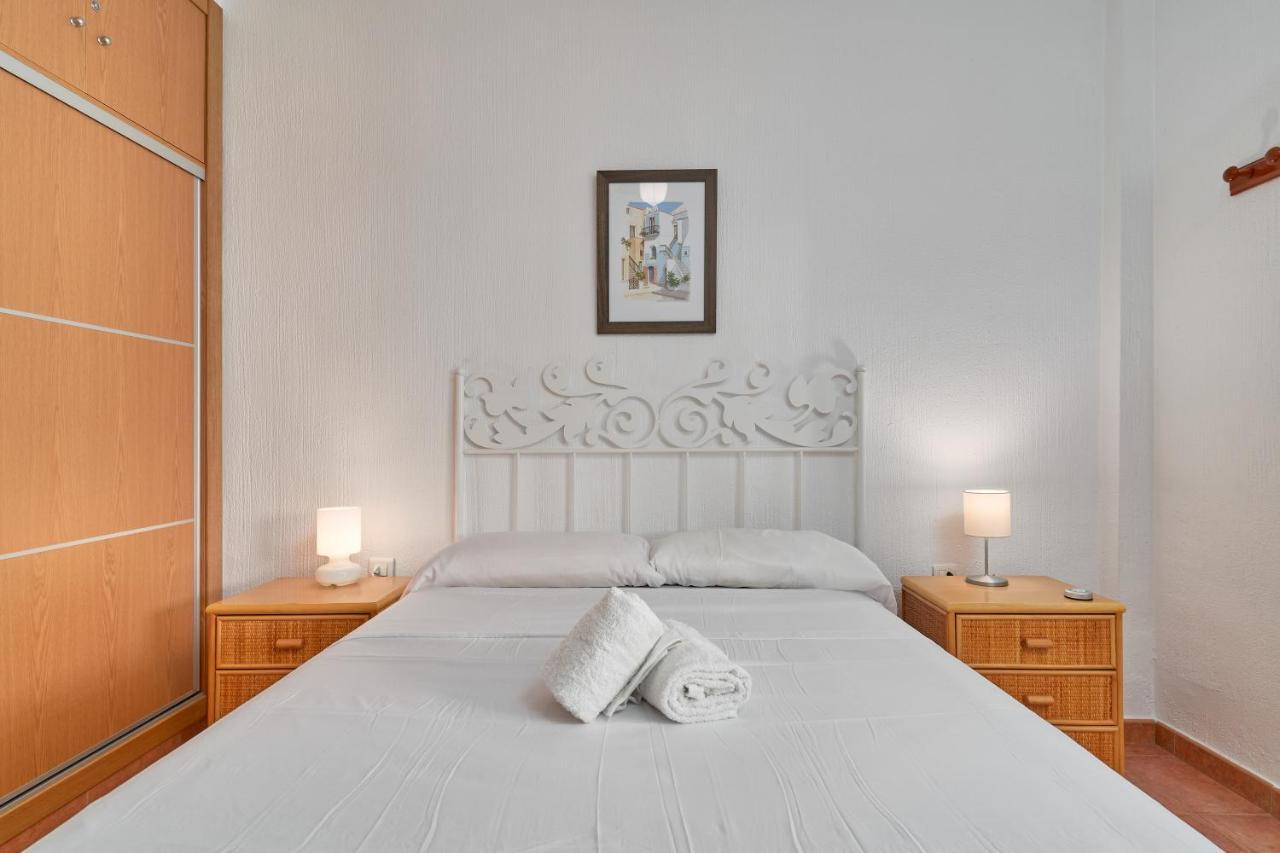 Carabeo 23- Acceso A La Playa Apartment เนร์คา ภายนอก รูปภาพ