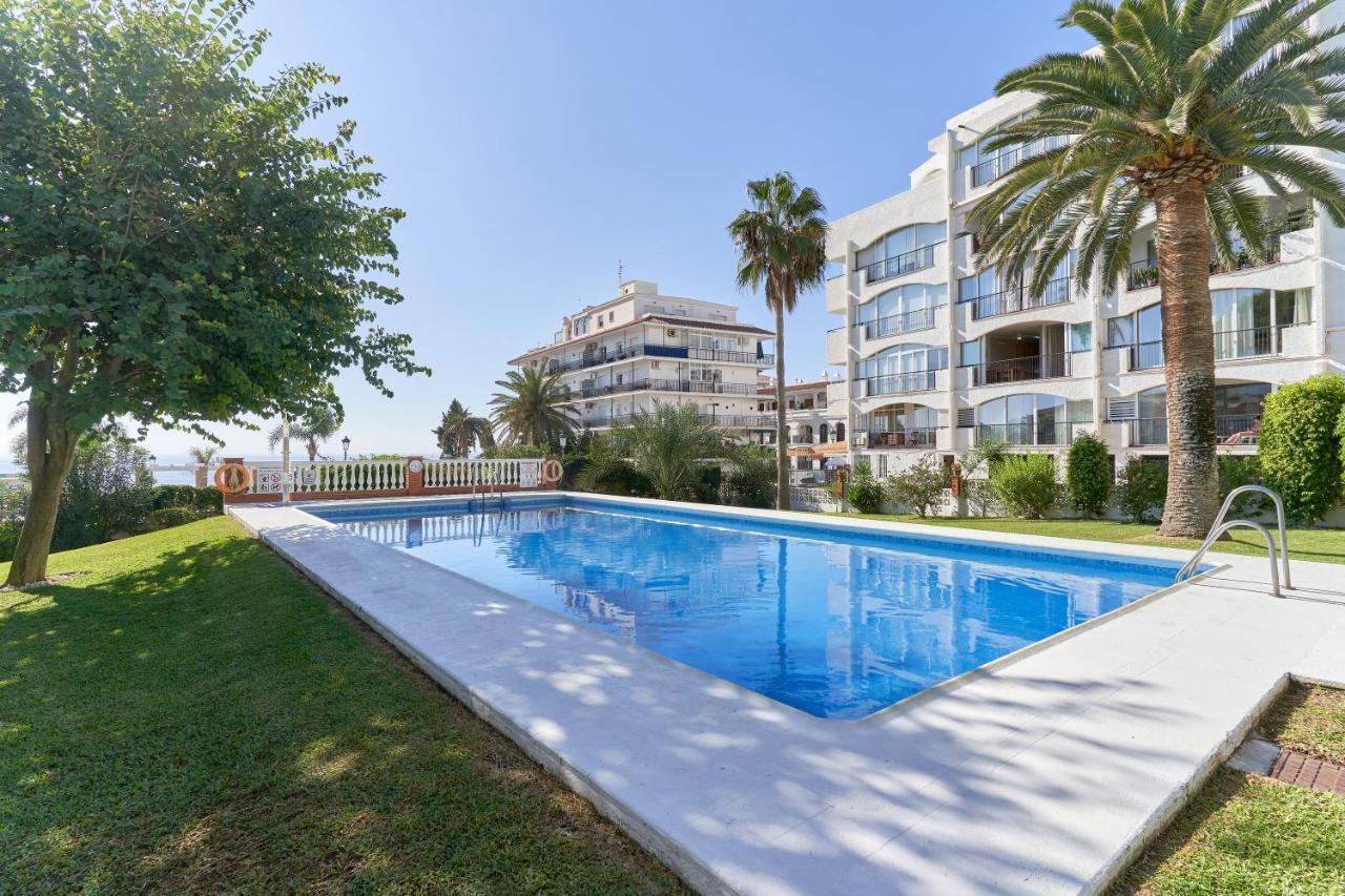 Carabeo 23- Acceso A La Playa Apartment เนร์คา ภายนอก รูปภาพ